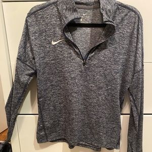 NIKE QUATER ZIP PULLOVER